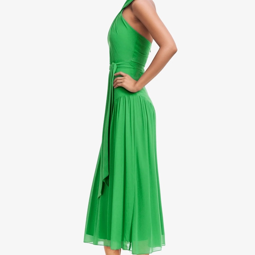 Belle Badgley MischkaMalia Halter
Neckline A-Line Midi Dress - Picture 3 of 6